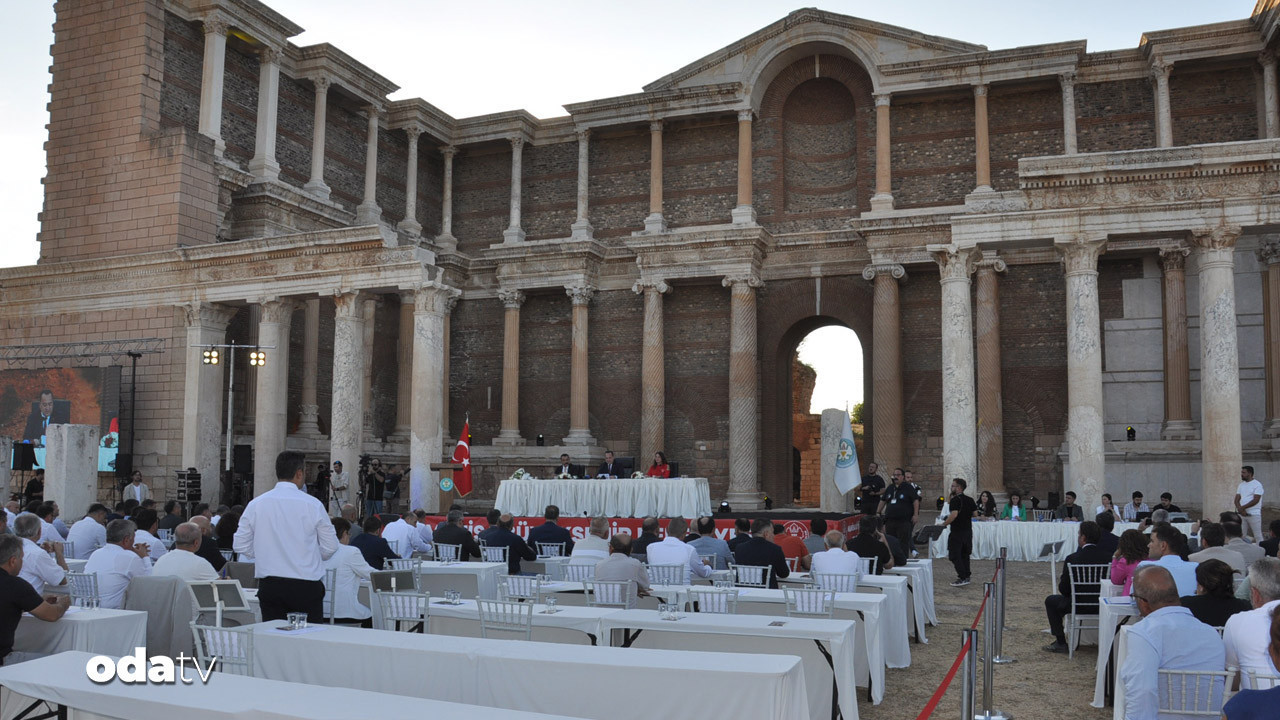 Meclis toplantısı antik kentte