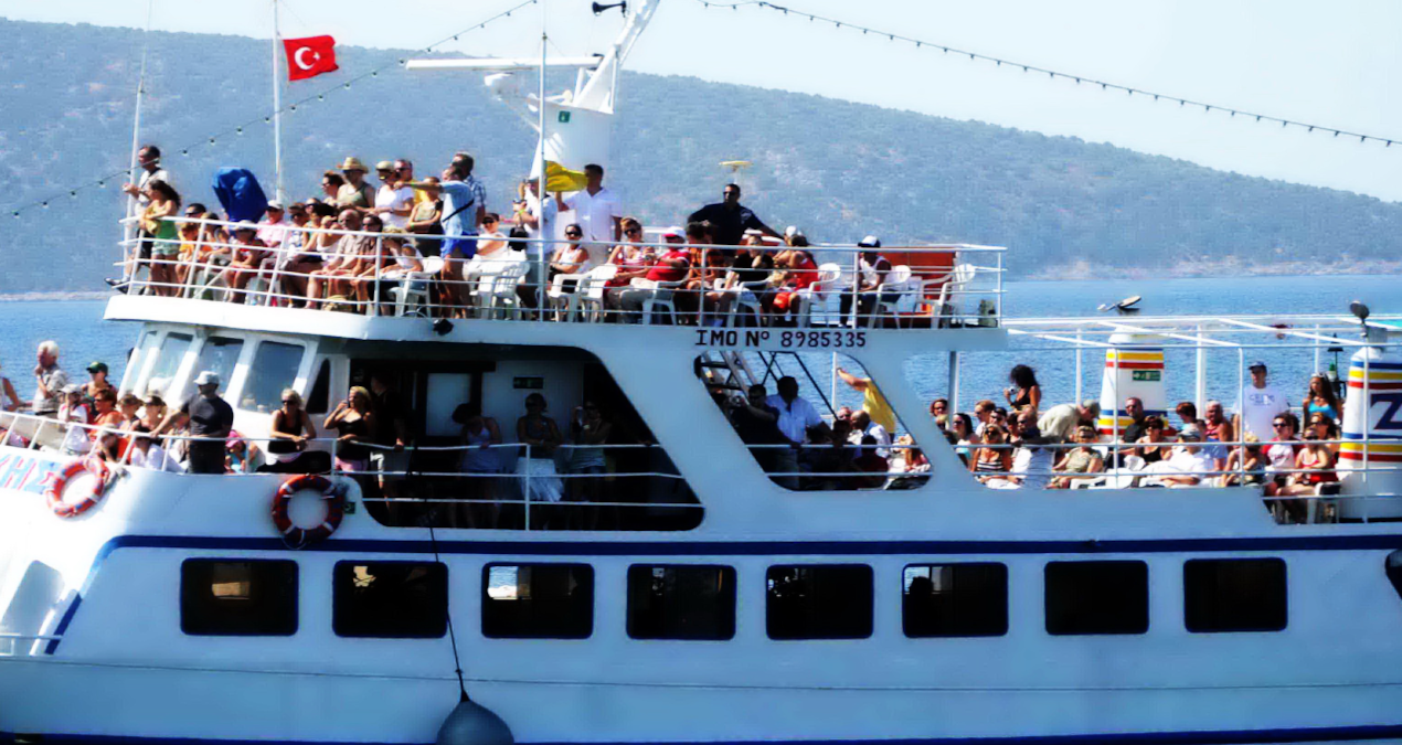 Bodrum’a denizden turist yağdı, tam 276 bin turist geldi