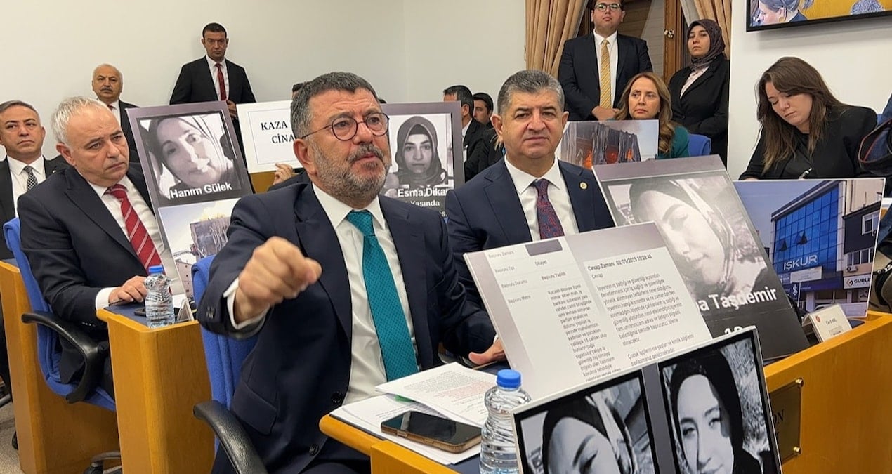 ‘Bütçe kanlı, istifa edin’