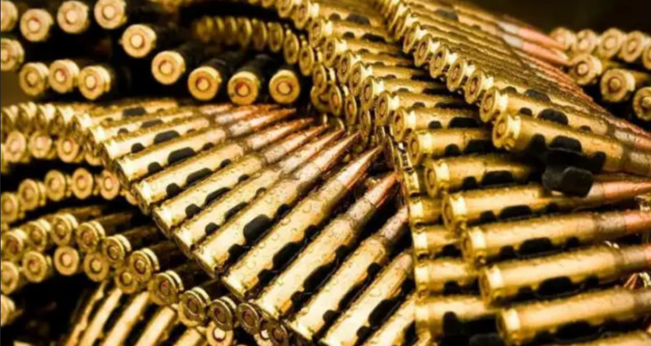 Aracın kapısını kırıp 20 bin mermi çaldılar: Herkes onları arıyor