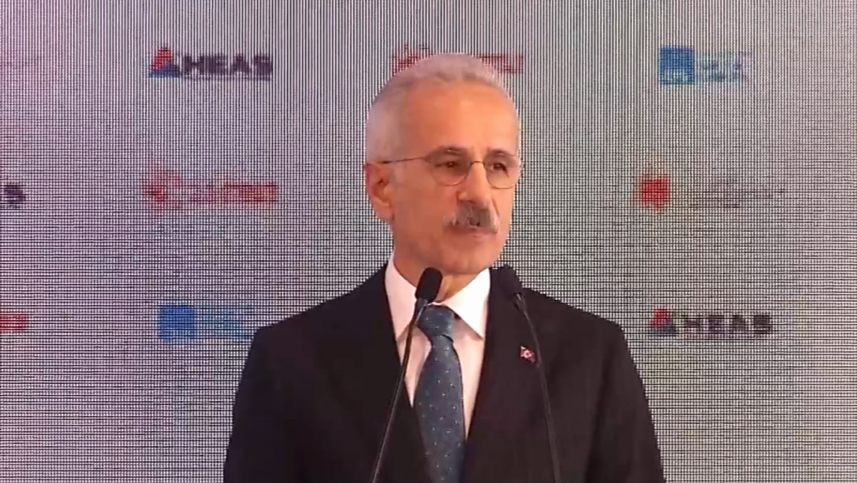 Sabiha Gökçen Havalimanı 11 ayda yolcu rekorunu kırdı