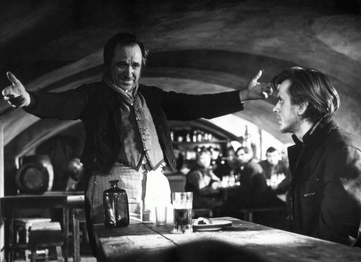 Dostoyevski’den Dolayı: Görülmeyen Canlar