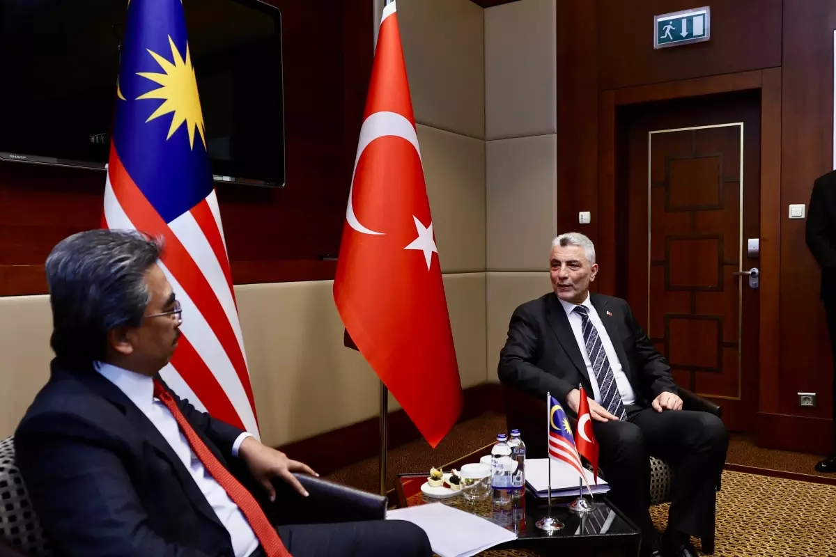 Türkiye ve Malezya’dan Ticaret Hedefi