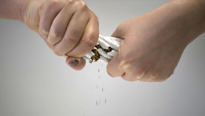 Türkiye’de her yıl yaklaşık 100 bin kişi sigaraya bağlı nedenlerle hayatını kaybediyor