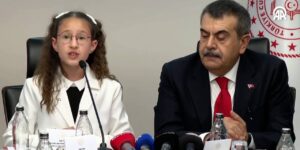 bir-gunlugune-milli-egitim-bakani-olan-defne-ilk-icraatini-acikladi-OwQcAYsn-1